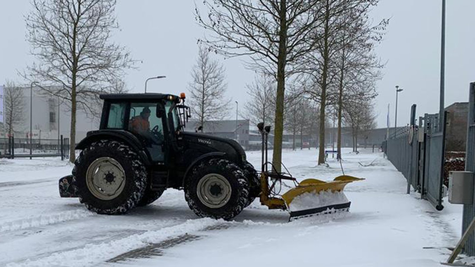 Grondverzet Leffers gladheidsbestrijding 3