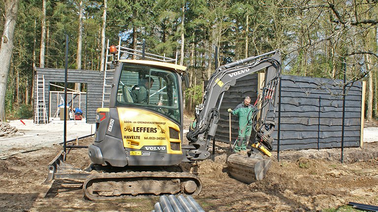 Tuinaanleg Grondverzet Leffers